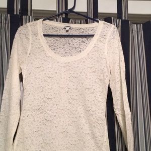 White lace long sleeve shirt. Smoke & pet free home.